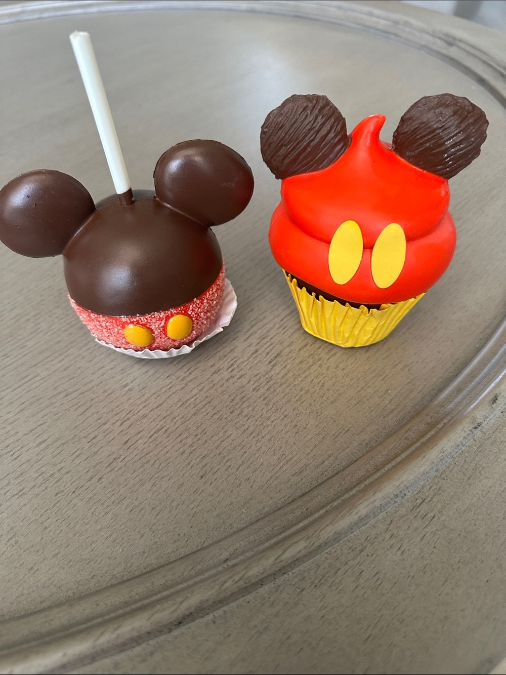 Disney Red and Yellow Mickey Cupcake & Chocolate Apple Magnets - Picture 2 of 6